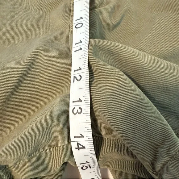 AGOLDE Women’s 32 Becker Short in Bark Pleated Chino Khaki Shorts CP25 - Picture 8 of 9